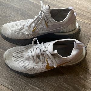 Nike Epic React Flyknit Vast Grey Metallic Gold, size 9